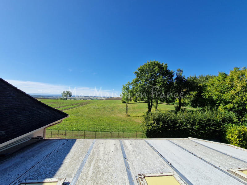 Maison - 225 m² - 11 pièces