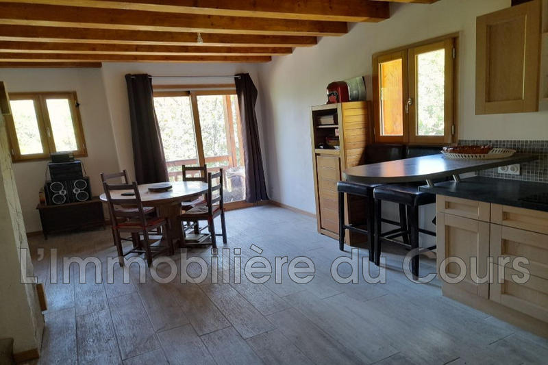 Maison - 92 m² - 6 pièces