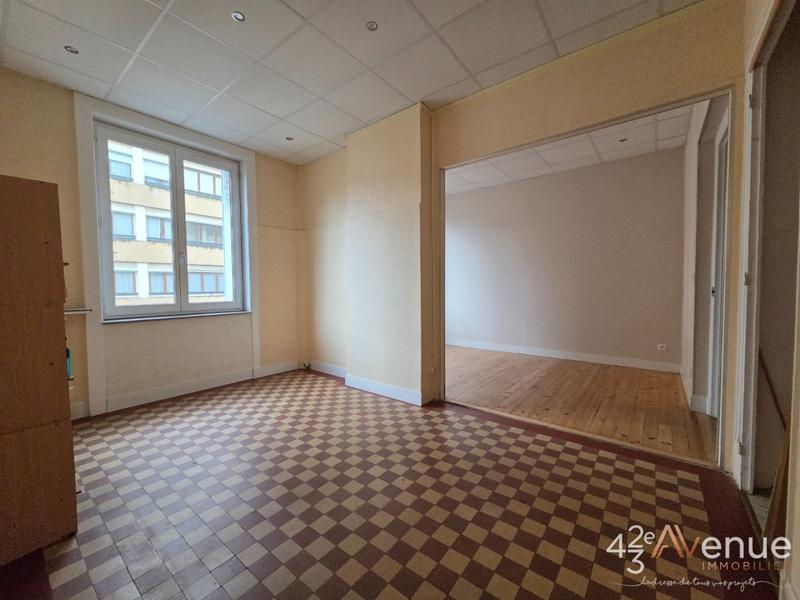 Appartement - 97 m² - 6 pièces