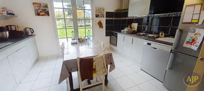 Maison - 160 m² - 7 pièces