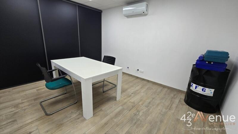 Local commercial - 581 m²