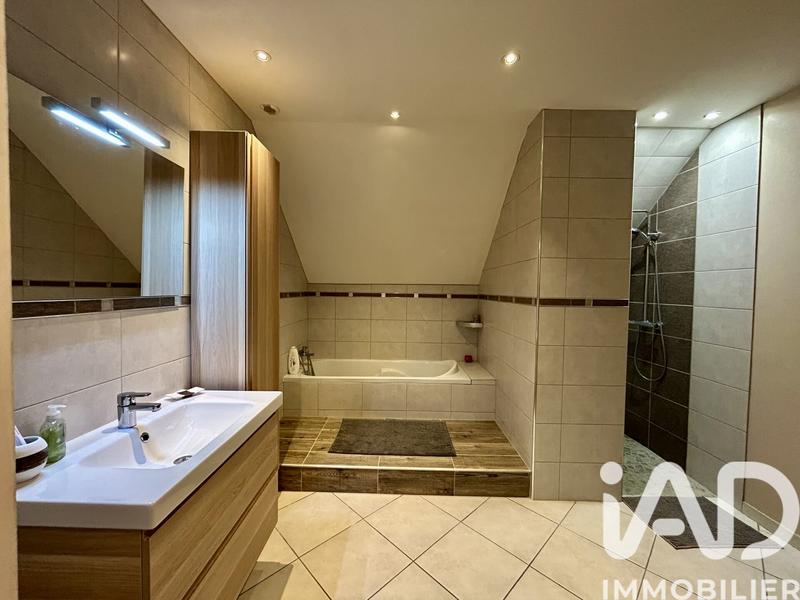 Maison - 157 m² - 6 pièces