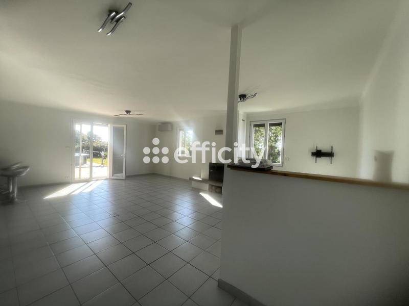 Pavillon - 150 m² - 6 pièces