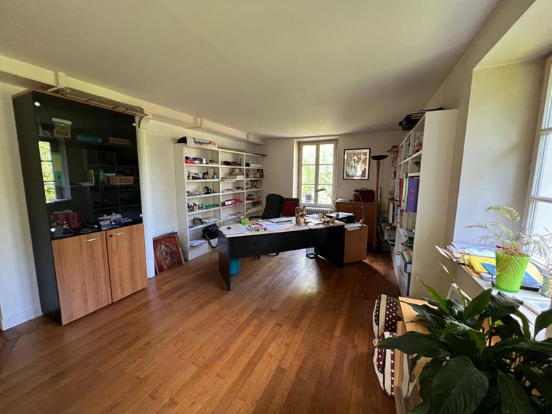 Maison - 474 m² - 10 pièces