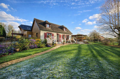 Maison - 160 m² - 5 pièces