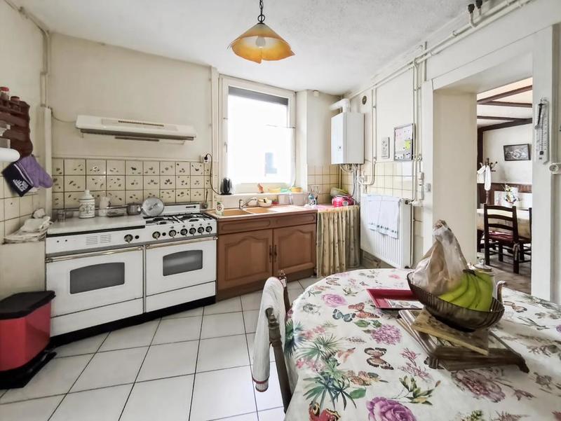 Maison - 306 m² - 11 pièces