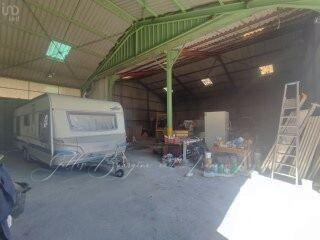 Maison - 325 m² - 1 pièce