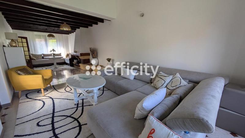 Maison - 85 m² - 5 pièces