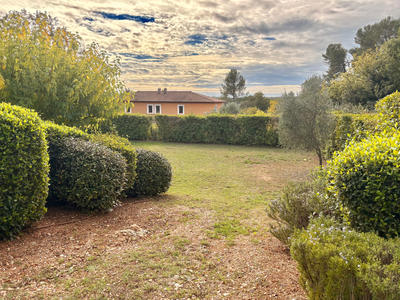 Propriété - 137 m² - 4 pièces