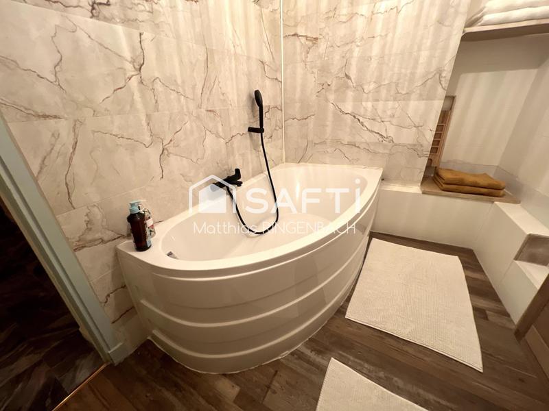 Appartement - 93 m² - 4 pièces