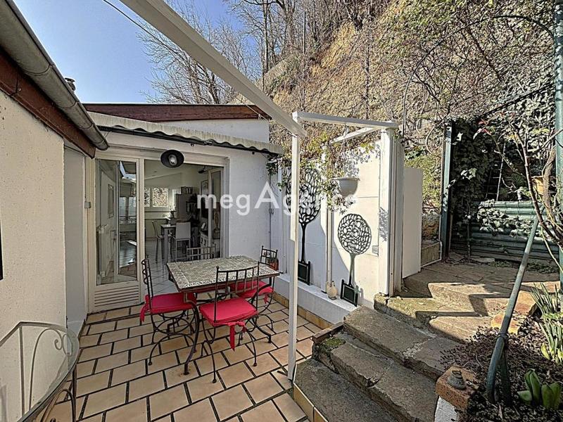 Appartement - 137 m² - 3 pièces