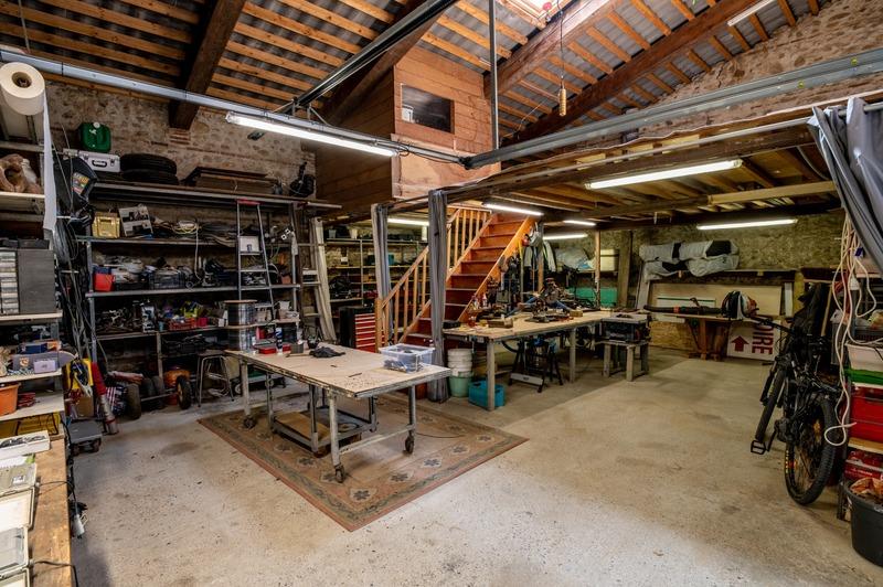 Villa - 230 m² - 9 pièces