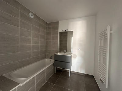 Appartement - 84 m² - 4 pièces