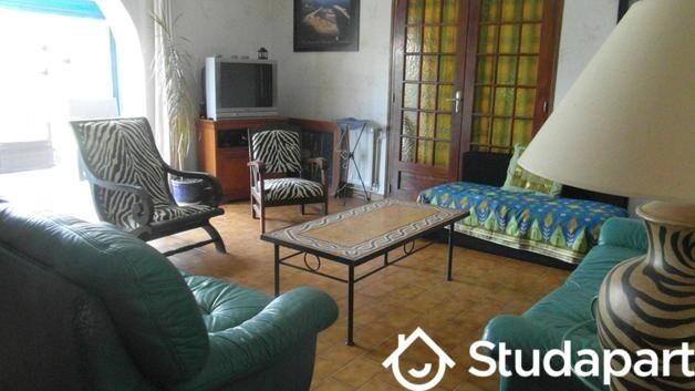 Chambre - 13 m² - 1 pièce