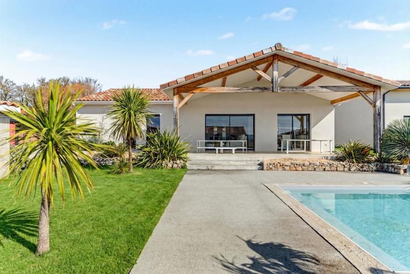 Maison - 113 m² - 5 pièces