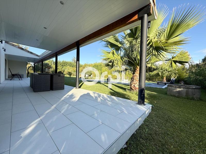 Maison - 290 m² - 5 pièces