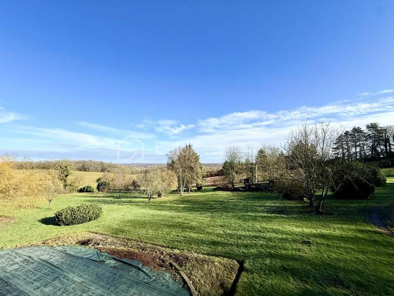 Propriété - 195 m² - 9 pièces