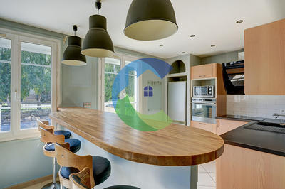 Maison - 105 m² - 5 pièces