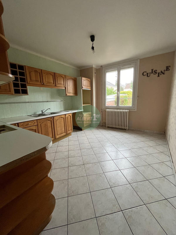 Maison - 95 m² - 4 pièces