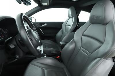 Audi A1 1.8 Tfsi s line s tronic 192 ch