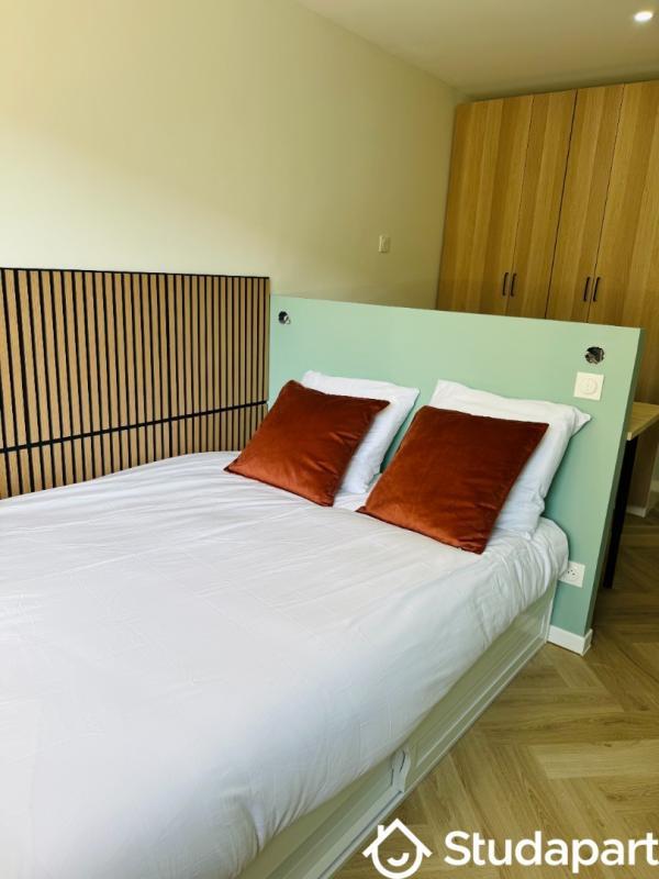 Chambre - 12 m² - 1 pièce