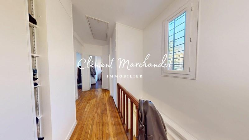 Maison - 100 m² - 6 pièces