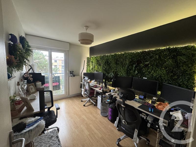 Appartement - 81 m² - 4 pièces