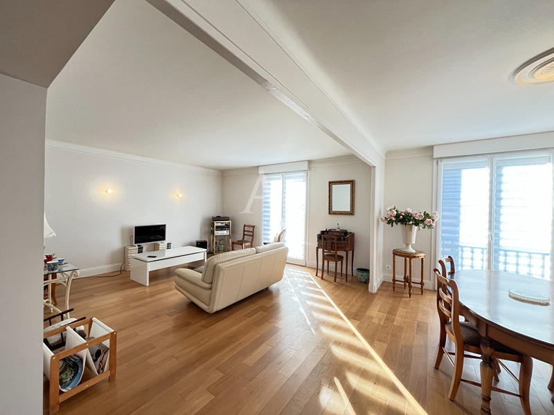 Appartement - 96 m² - 4 pièces