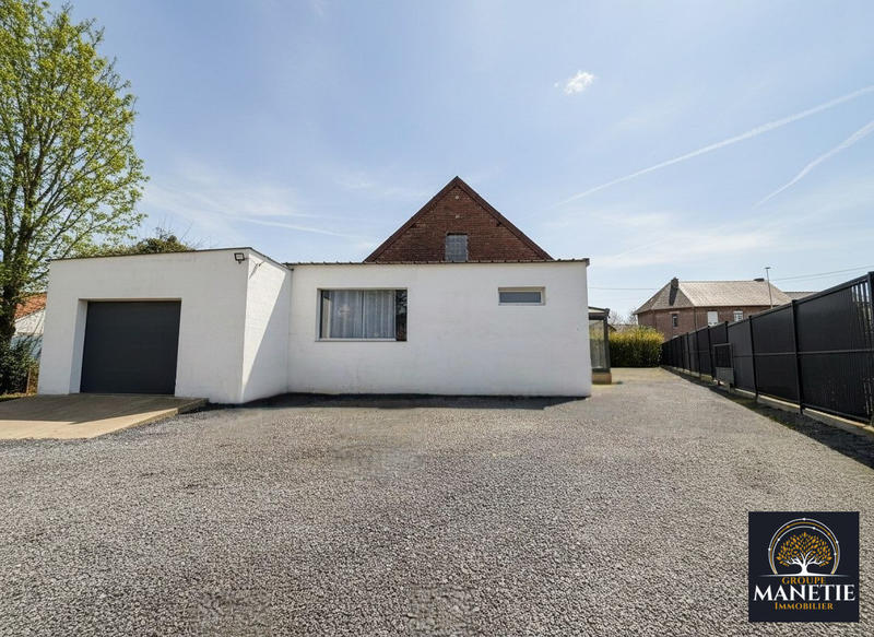 Maison - 180 m² - 5 pièces