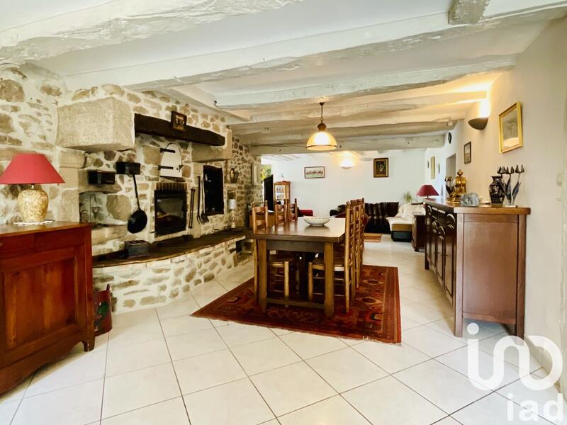 Maison - 159 m² - 6 pièces