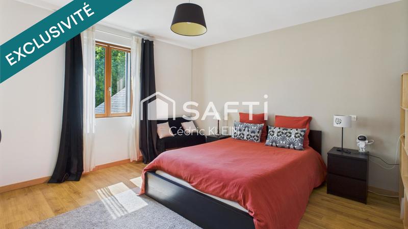 Maison - 280 m² - 8 pièces