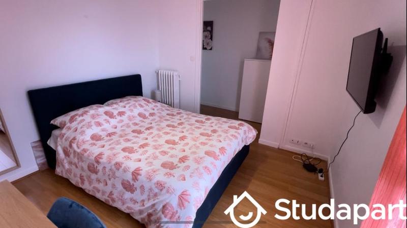 Chambre - 12 m² - 1 pièce