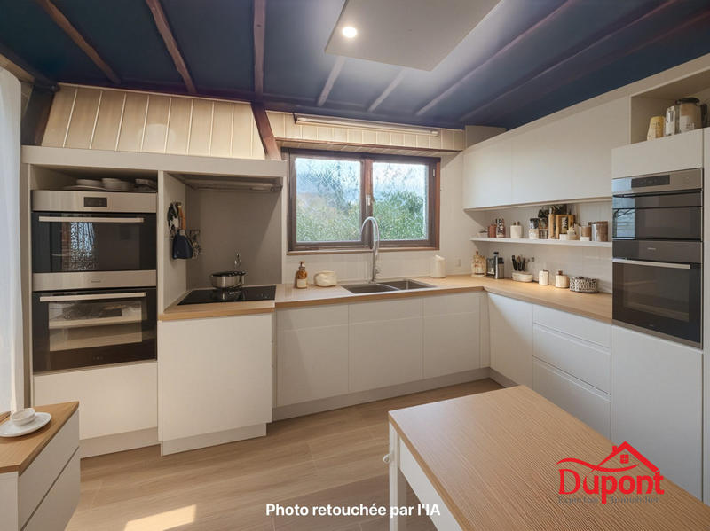 Maison - 136 m² - 8 pièces