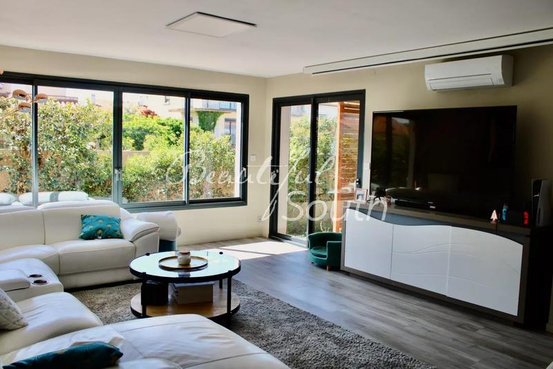 Gîte - 543 m² - 16 pièces