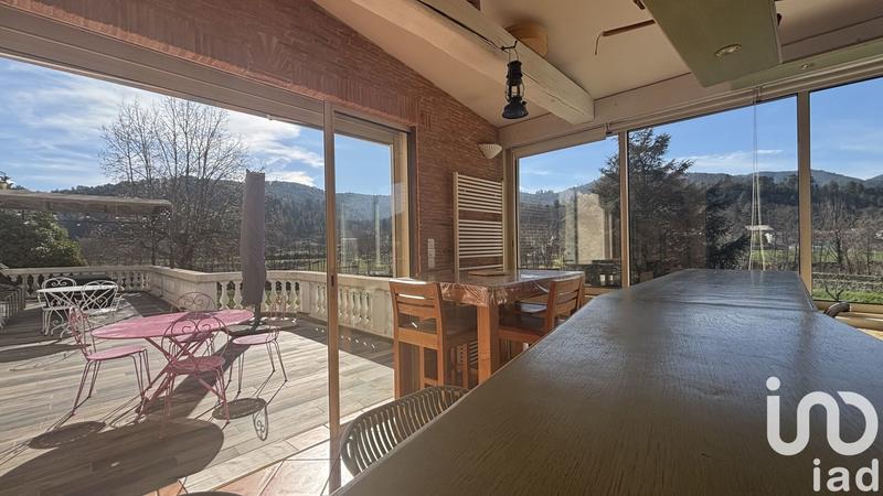 Maison - 277 m² - 8 pièces