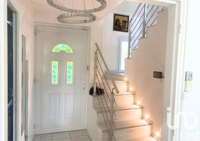 Maison - 107 m² - 6 pièces