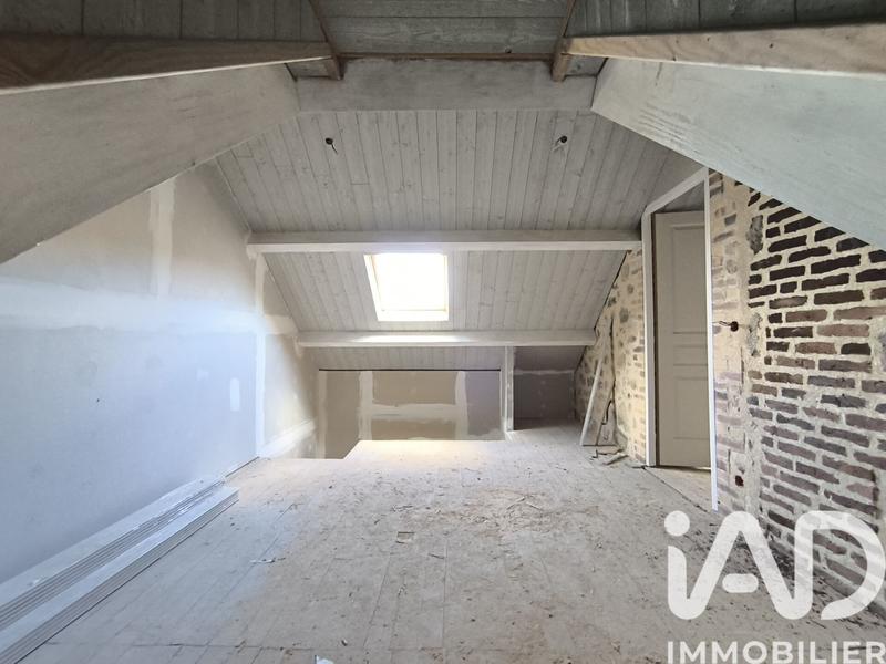 Maison - 90 m² - 5 pièces