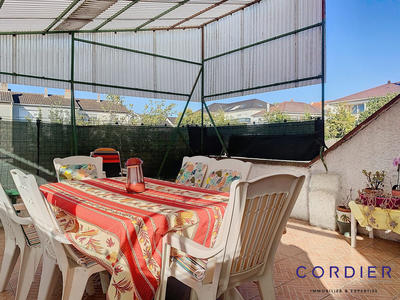 Appartement - 111 m² - 4 pièces