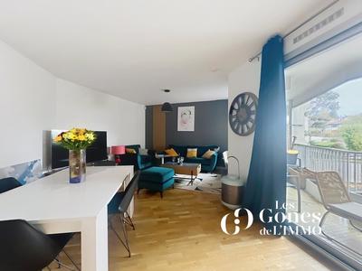 Appartement - 112 m² - 4 pièces