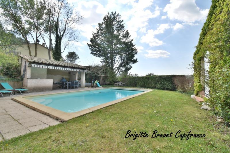 Maison - 141 m² - 5 pièces