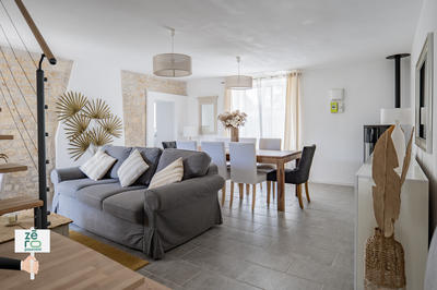 Maison - 209 m² - 7 pièces