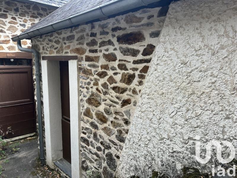 Maison de village - 140 m² - 1 pièce