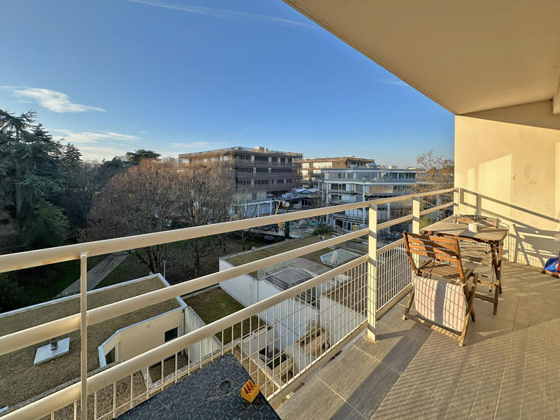 Appartement - 102 m² - 5 pièces