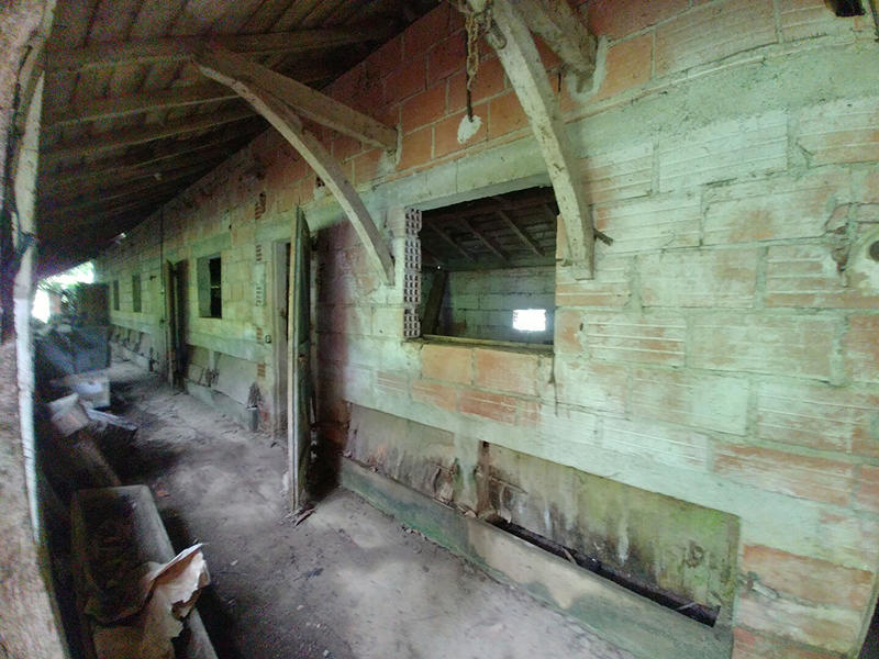 Maison - 210 m² - 9 pièces