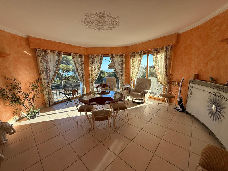 Appartement - 112 m² - 4 pièces