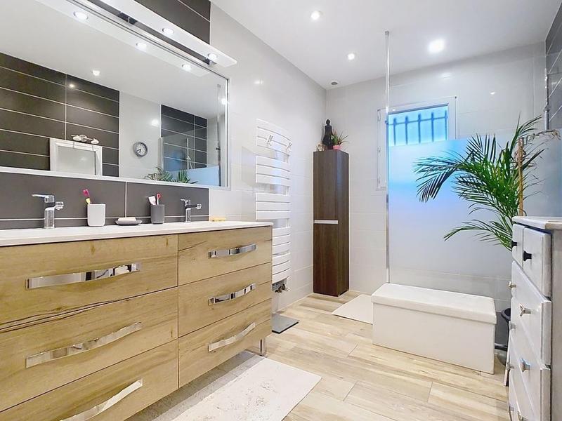 Maison - 124 m² - 5 pièces