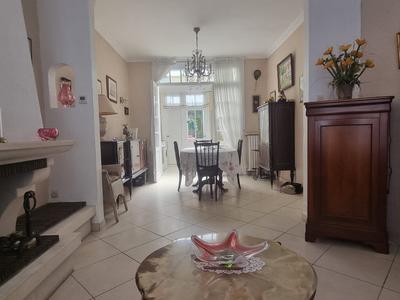 Maison - 98 m² - 4 pièces