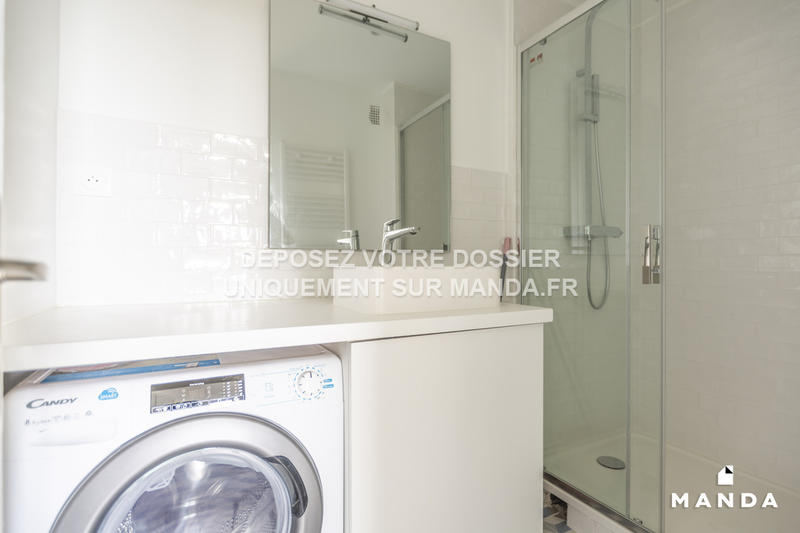 Chambre - 11 m² - 4 pièces