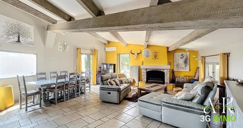 Propriété - 308 m² - 13 pièces