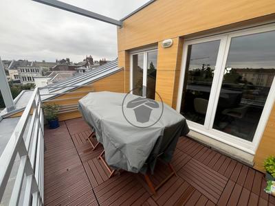Appartement - 122 m² - 5 pièces